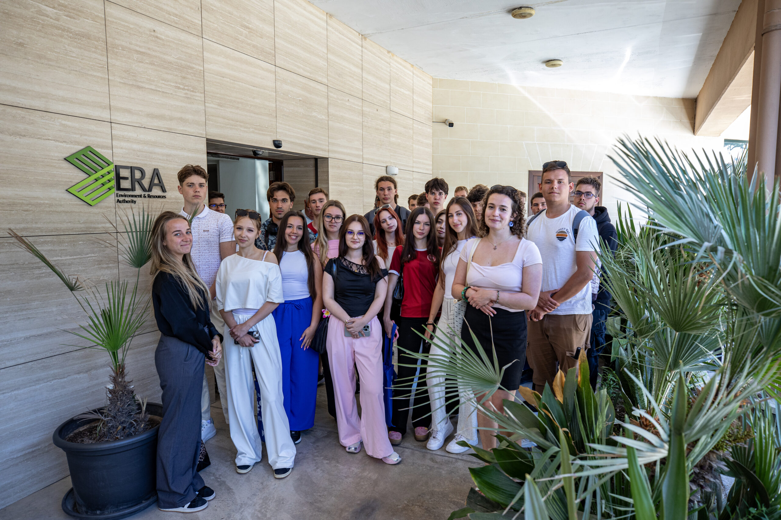 Students Visit ERA for Air Quality Insight